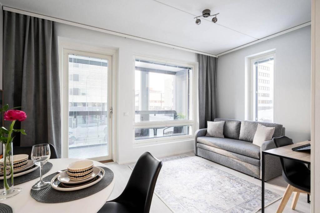 Apartment Near The Train Station, Free Parking &Netflix Куопіо Екстер'єр фото